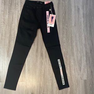 NEW! Size 3/26 BLACK - HIGH RISE